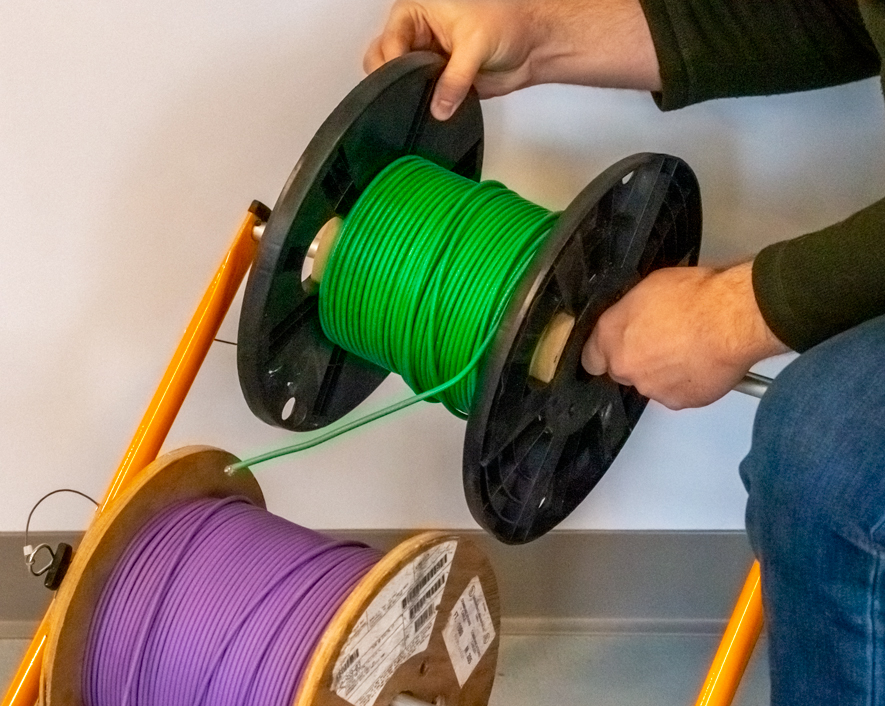 Mounting cable spool cc-5442
