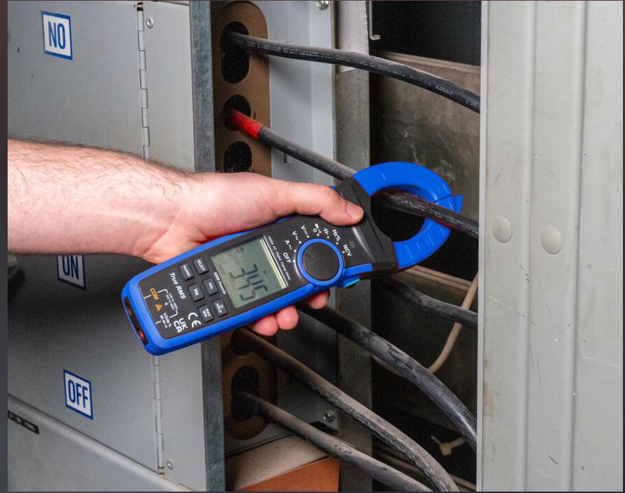 Jonard Tools Clamp Meters in use