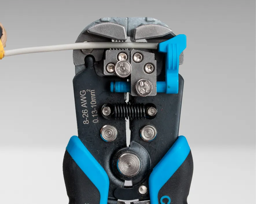 WSC-826 - Wire Stripper &amp; Crimper (8 - 26 AWG)